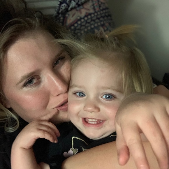 Meet your Posher, Nehria - Picture 1 of 1